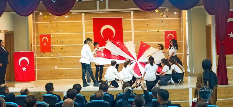 İLÇEMİDE 29 EKİM CUMHURİYET BAYRAMI KUTLAMARI GERÇEKLEŞTİ